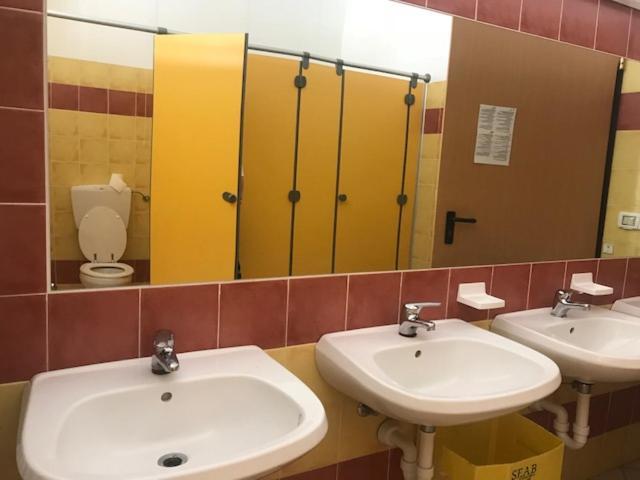 Albergo E Ostello Della Gioventu Biella Centro Storico Екстериор снимка