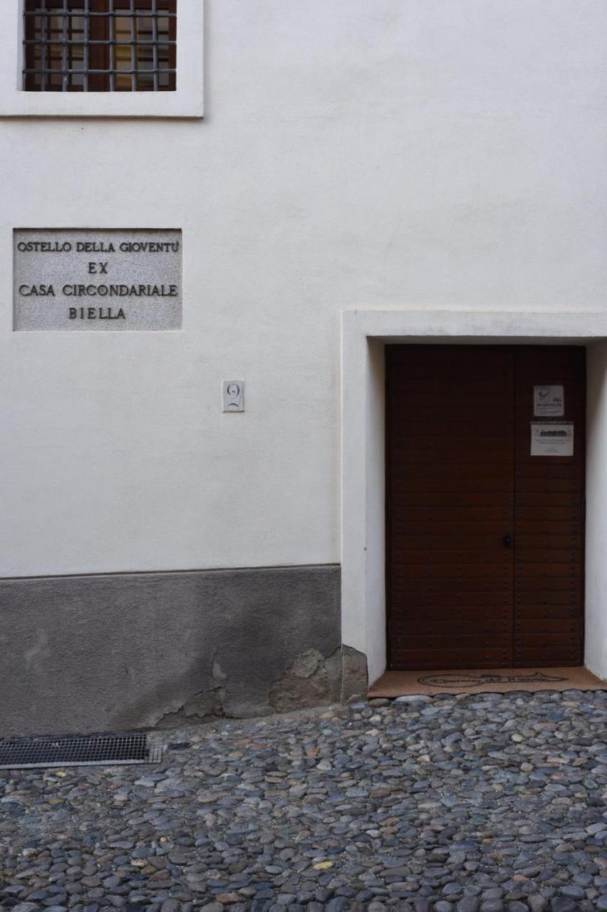 Albergo E Ostello Della Gioventu Biella Centro Storico Екстериор снимка